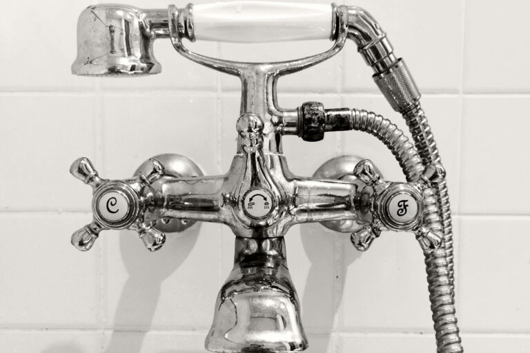 bathtub classic silver faucet